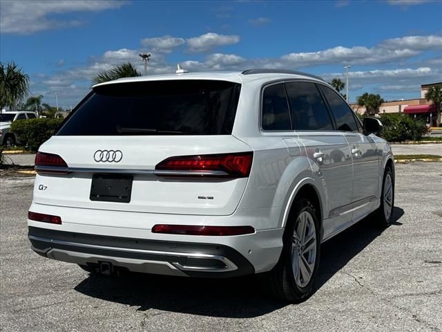 2023 Audi Q7 Premium Plus