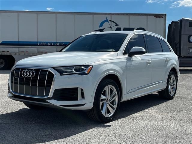 2023 Audi Q7 Premium Plus