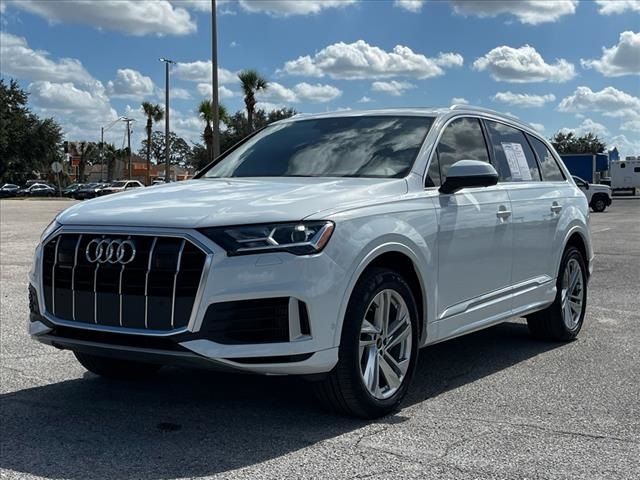 2023 Audi Q7 Premium Plus