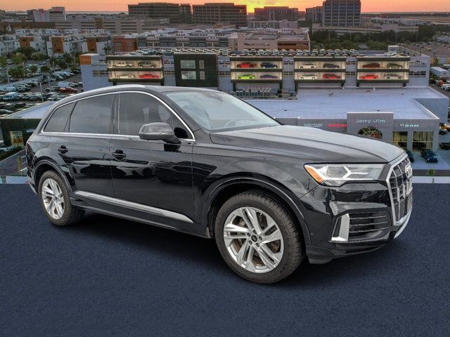 2023 Audi Q7 Premium Plus