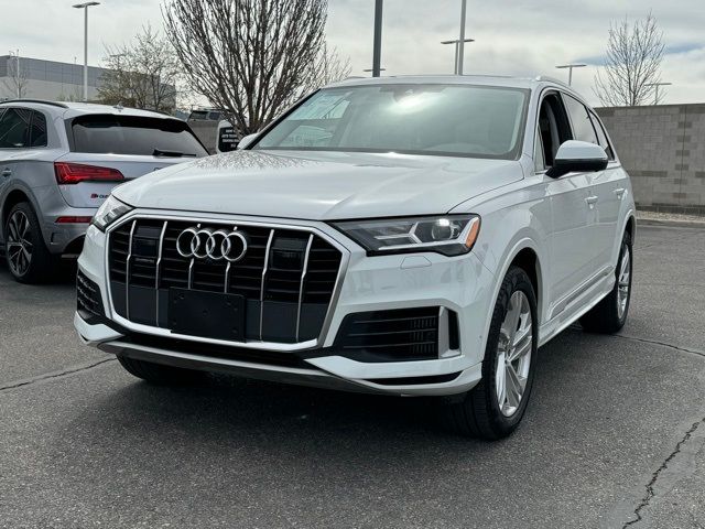 2023 Audi Q7 Premium Plus