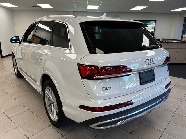 2023 Audi Q7 Premium Plus