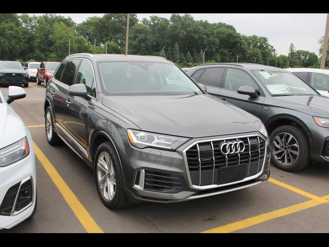 2023 Audi Q7 Premium Plus