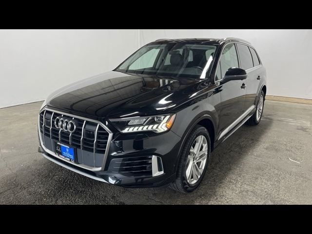 2023 Audi Q7 Premium Plus