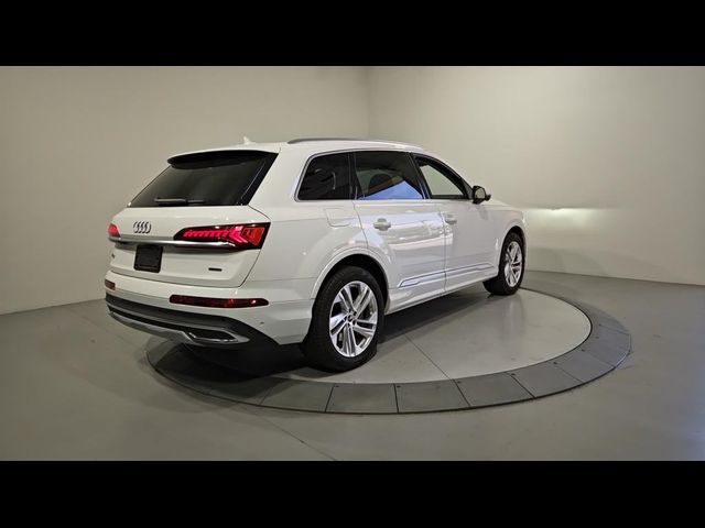 2023 Audi Q7 Premium Plus