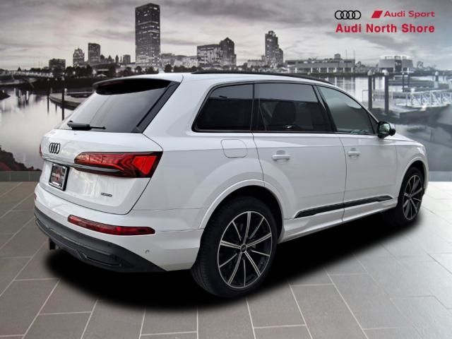 2023 Audi Q7 Premium Plus