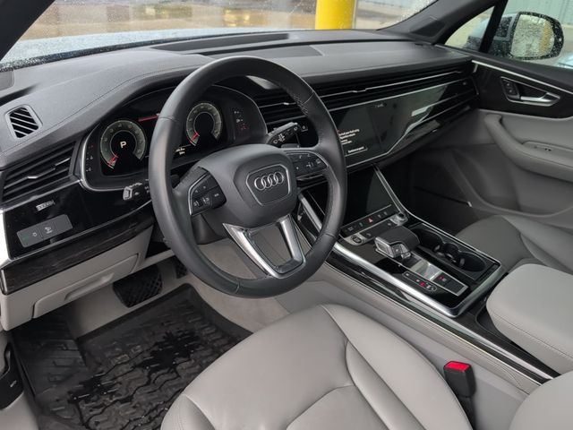 2023 Audi Q7 Premium Plus