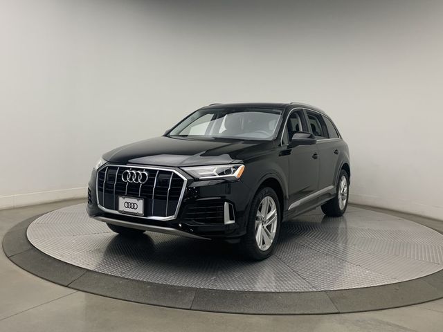 2023 Audi Q7 Premium Plus