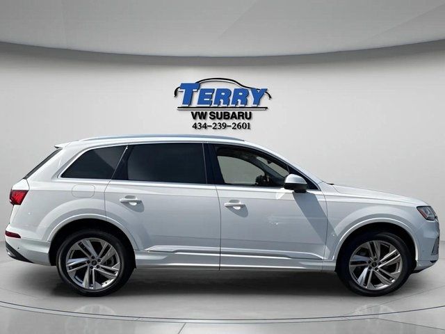 2023 Audi Q7 Premium Plus