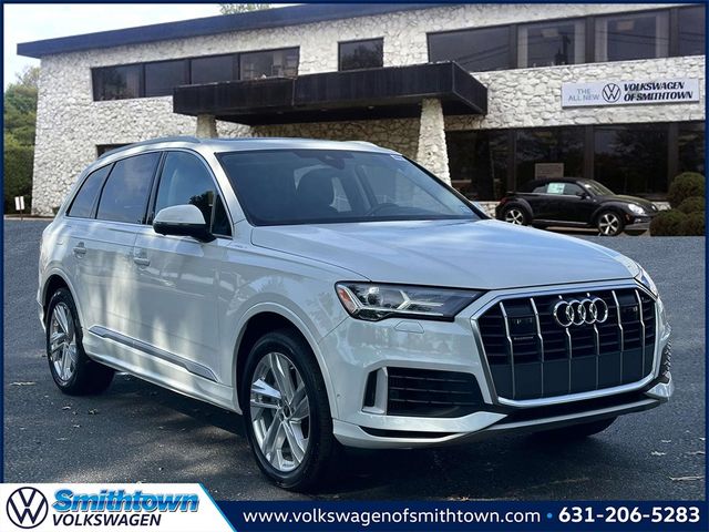 2023 Audi Q7 Premium Plus