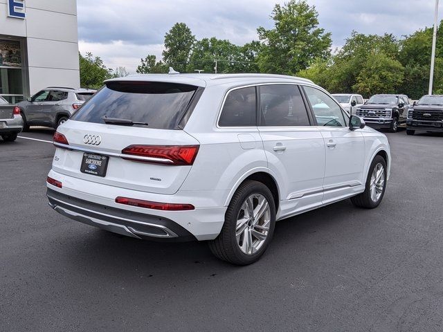 2023 Audi Q7 Premium Plus