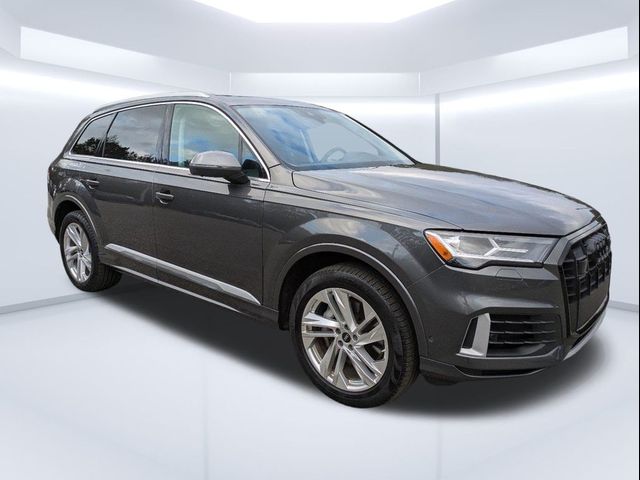 2023 Audi Q7 Premium Plus