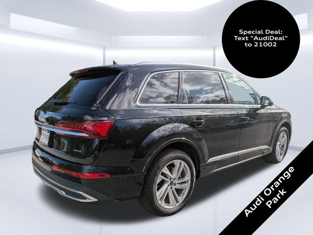 2023 Audi Q7 Premium Plus