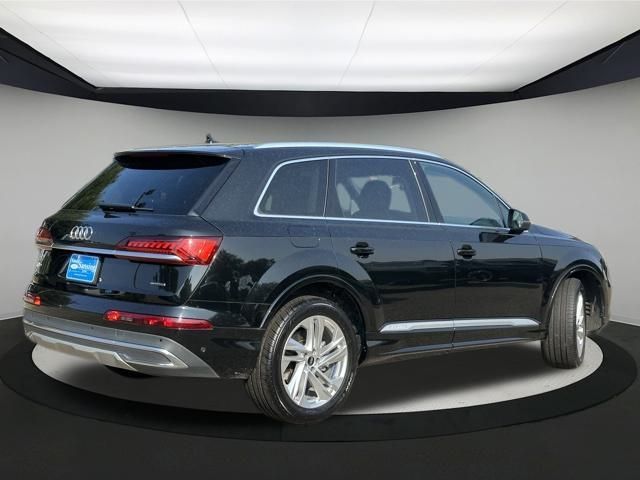 2023 Audi Q7 Premium Plus