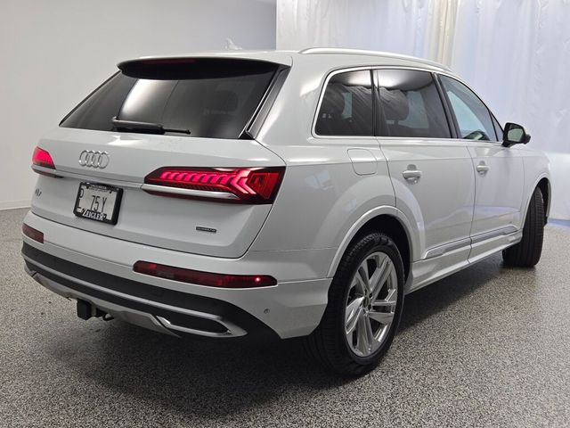 2023 Audi Q7 Premium Plus