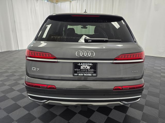 2023 Audi Q7 Premium Plus