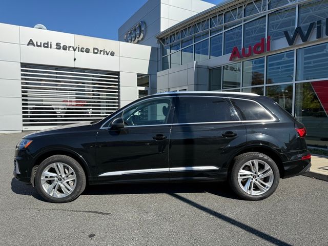 2023 Audi Q7 Premium Plus