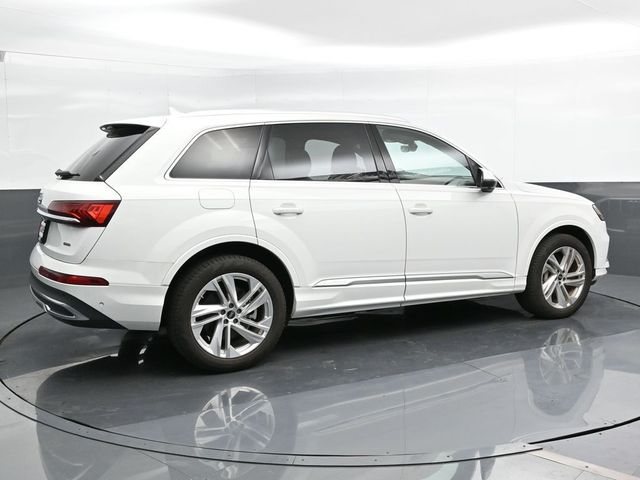 2023 Audi Q7 Premium Plus