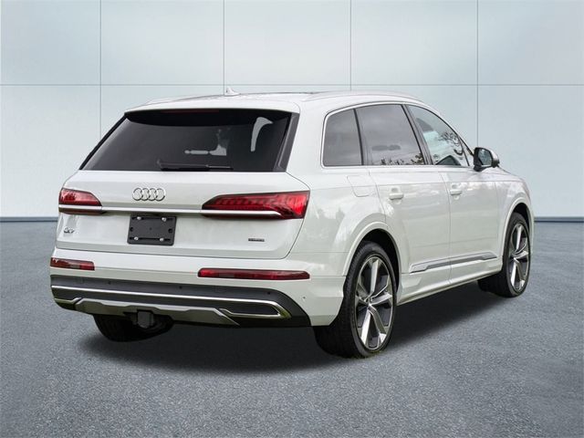 2023 Audi Q7 Premium Plus