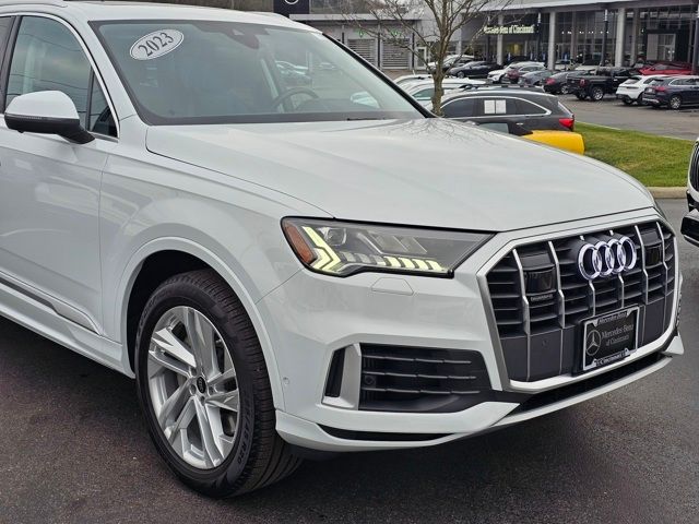 2023 Audi Q7 Premium Plus