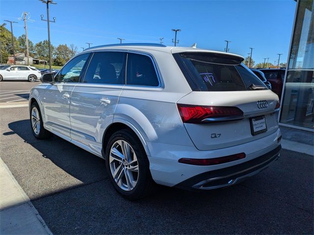 2023 Audi Q7 Premium Plus