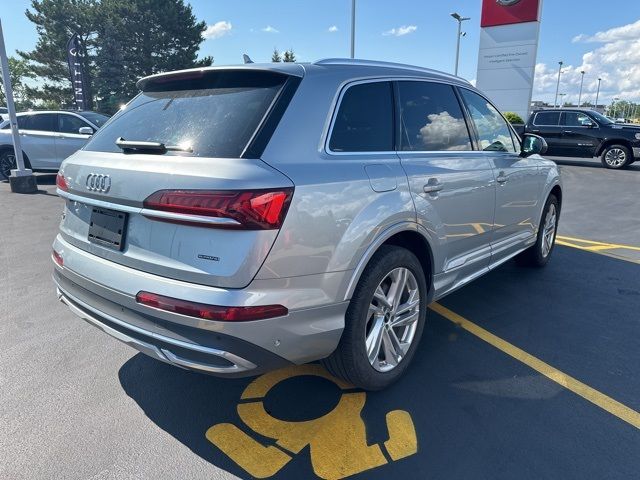 2023 Audi Q7 Premium Plus