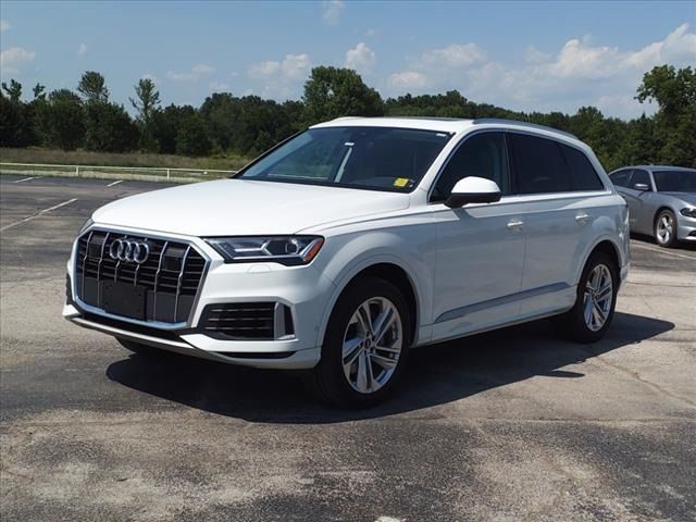 2023 Audi Q7 Premium Plus