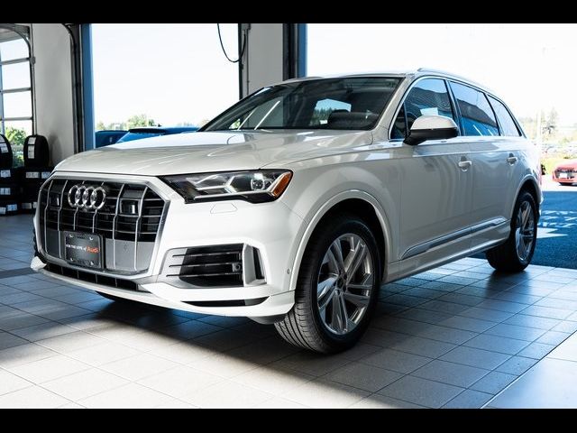 2023 Audi Q7 Premium Plus