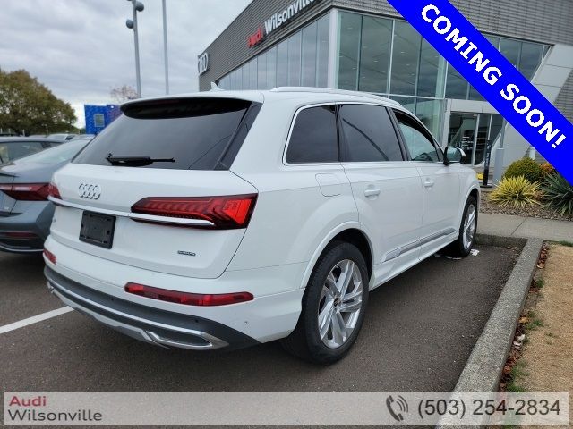 2023 Audi Q7 Premium Plus