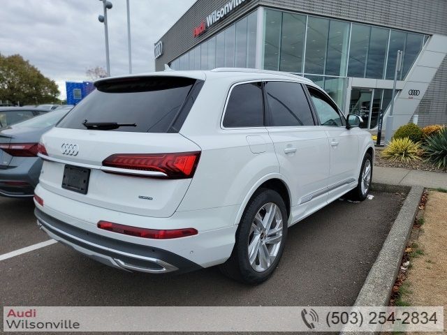 2023 Audi Q7 Premium Plus