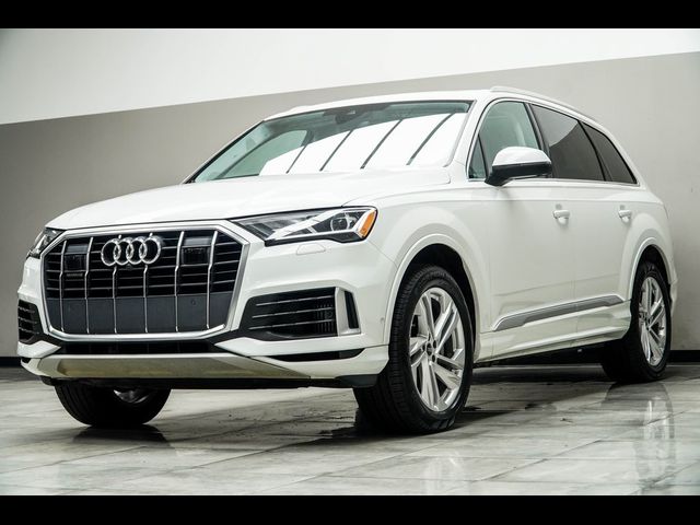 2023 Audi Q7 Premium Plus