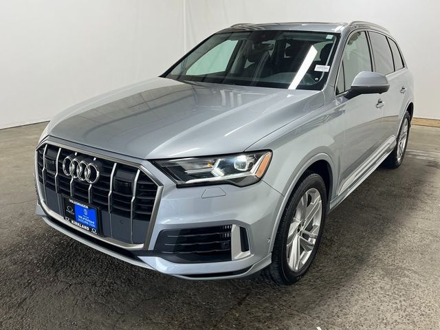 2023 Audi Q7 Premium Plus