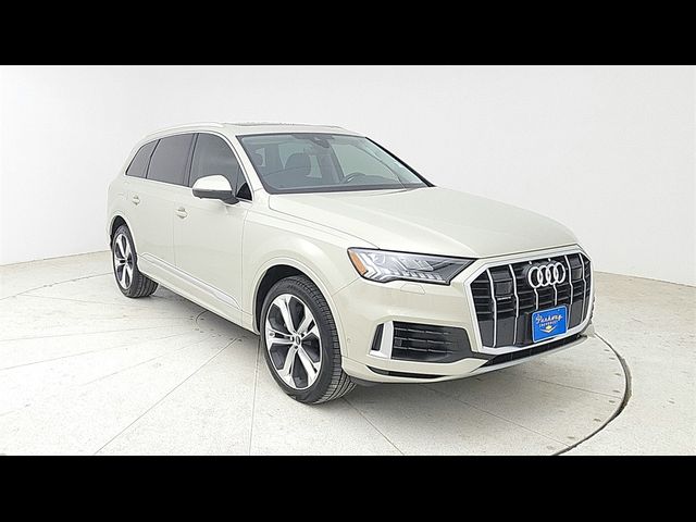 2023 Audi Q7 Premium Plus