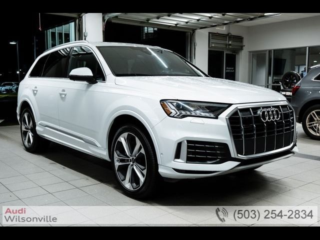 2023 Audi Q7 Premium Plus