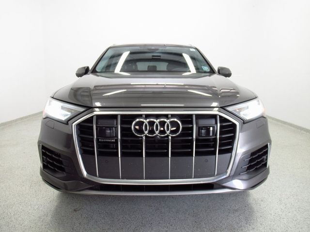 2023 Audi Q7 Premium Plus