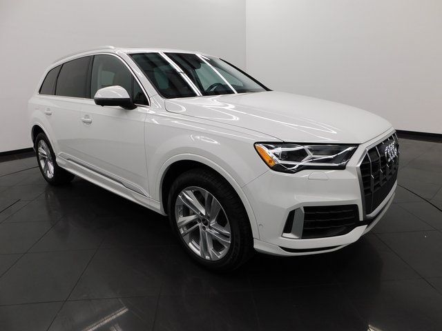 2023 Audi Q7 Premium Plus