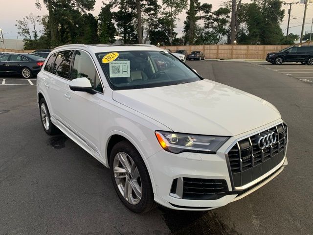 2023 Audi Q7 Premium Plus