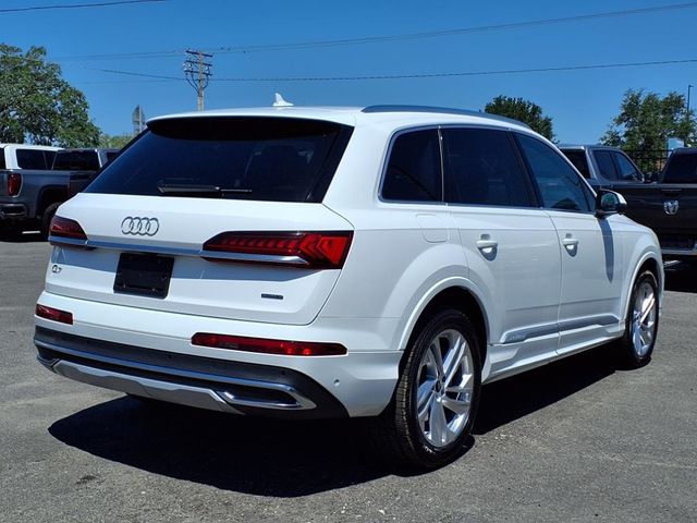 2023 Audi Q7 Premium Plus