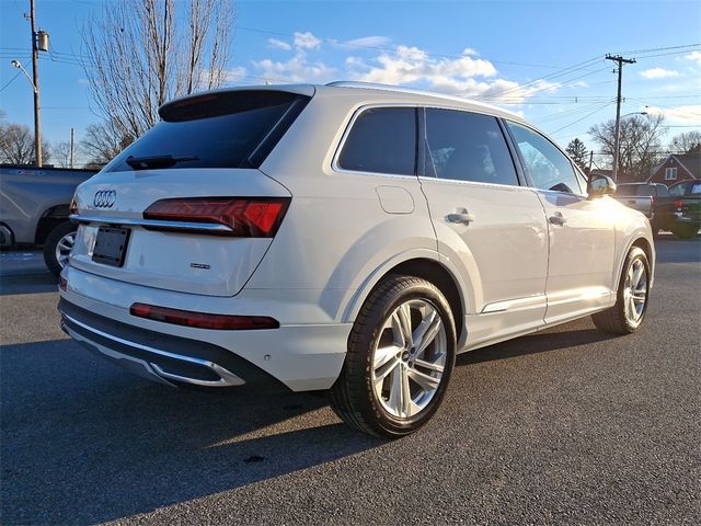 2023 Audi Q7 Premium Plus