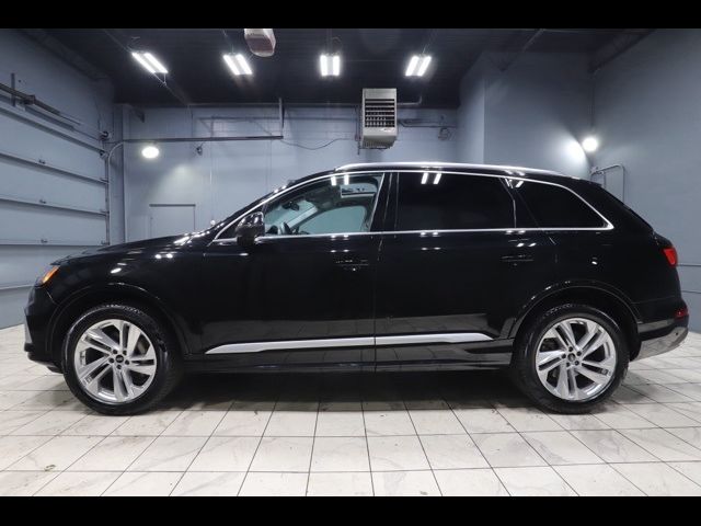 2023 Audi Q7 Premium Plus