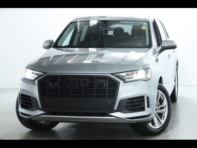 2023 Audi Q7 Premium Plus