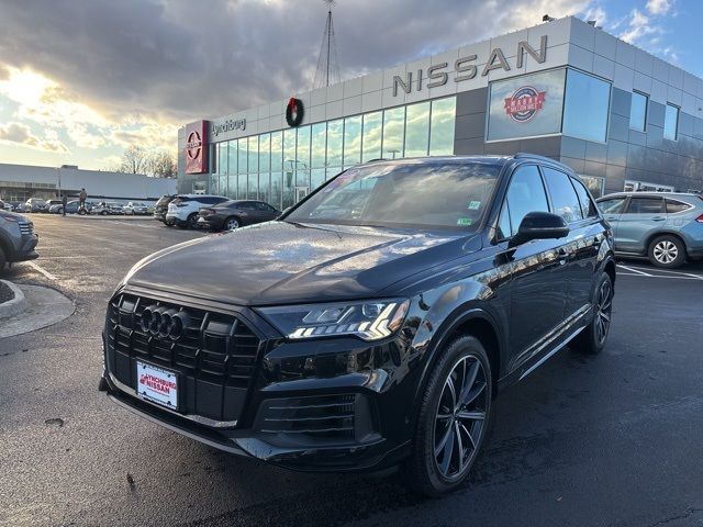 2023 Audi Q7 Premium Plus