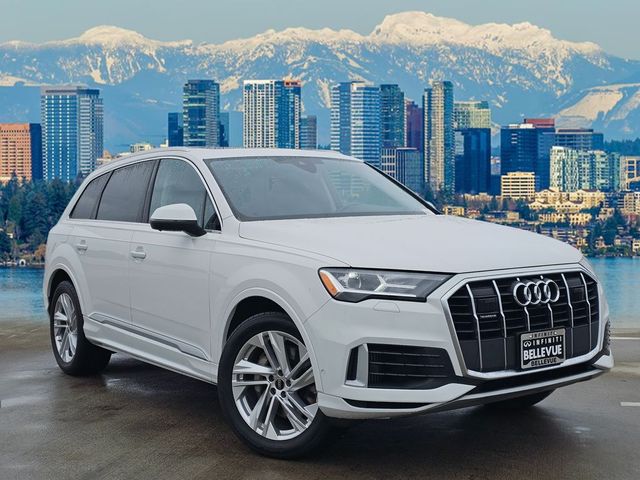 2023 Audi Q7 Premium Plus