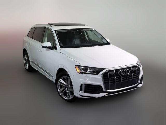 2023 Audi Q7 Premium Plus