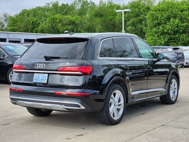 2023 Audi Q7 Premium Plus