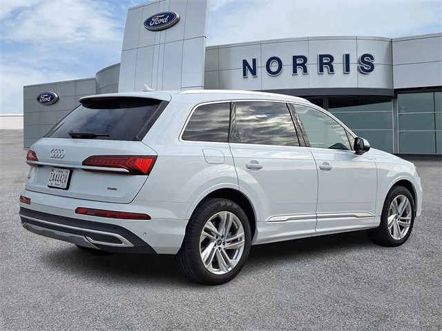 2023 Audi Q7 Premium Plus