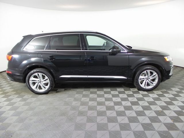 2023 Audi Q7 Premium Plus