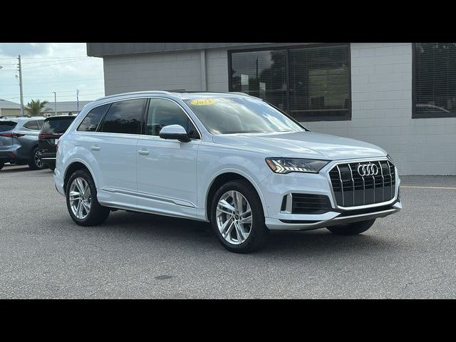 2023 Audi Q7 Premium Plus