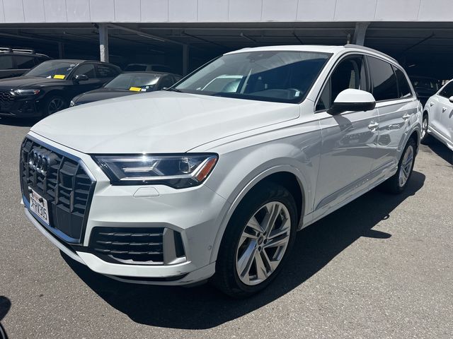 2023 Audi Q7 Premium Plus