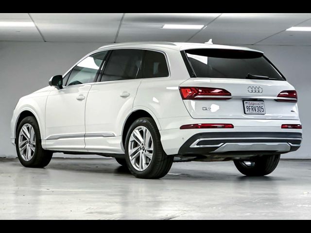 2023 Audi Q7 Premium Plus